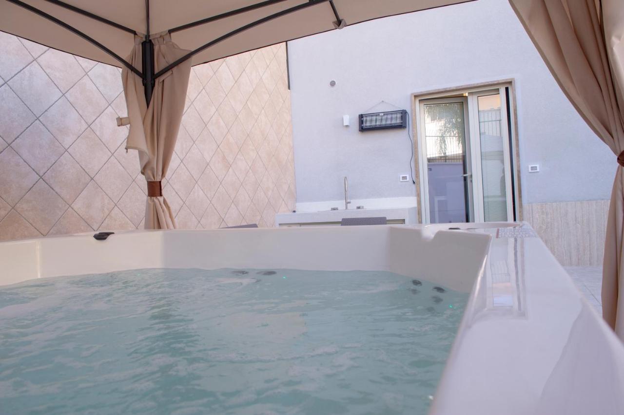 Joyce Luxury Suite Monopoli Bagian luar foto